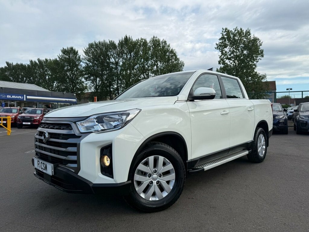 SsangYong Musso 2.2L Ex White