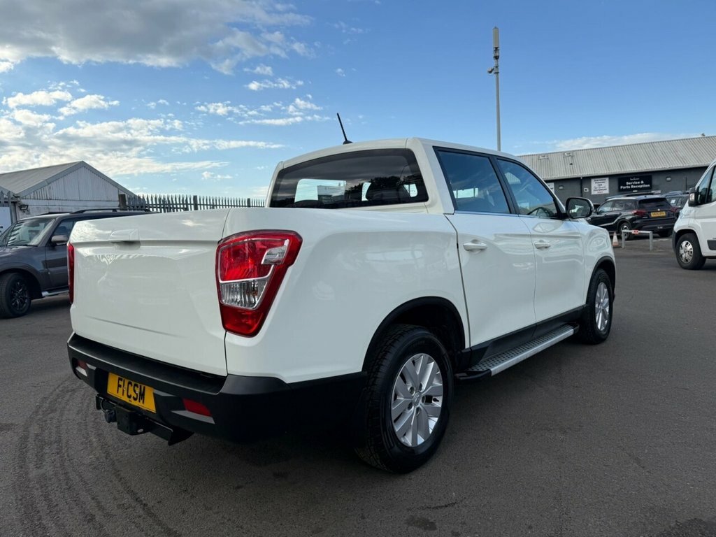 SsangYong Musso 2.2L Ex BN23XDY White #3