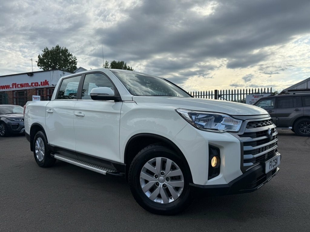 SsangYong Musso 2.2L Ex BN23XDY White #4
