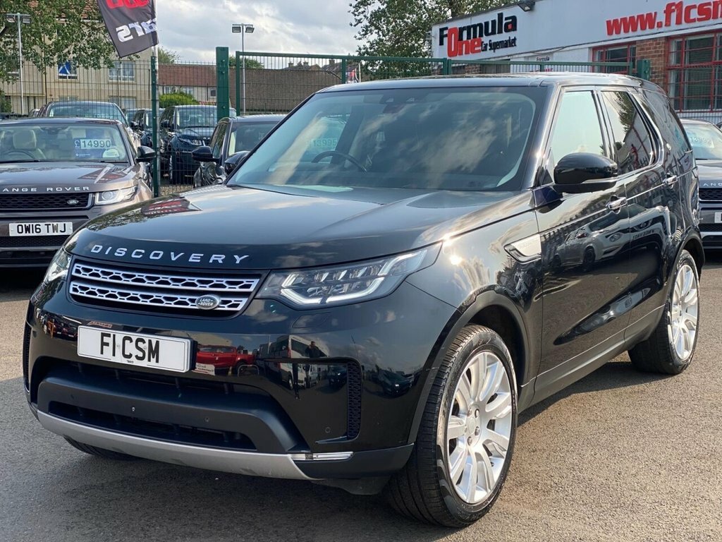 Land Rover Discovery 3L Hse Luxury YC67GNN Black #3