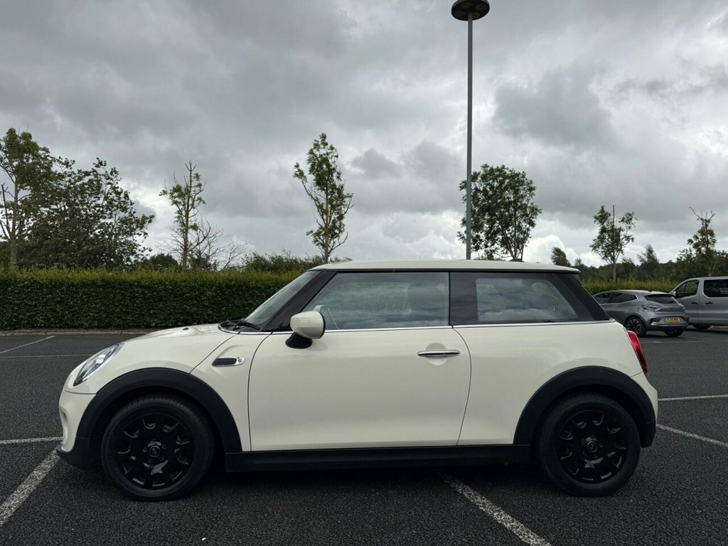 Mini Hatch 1.5L One Classic SH69HWR White #5