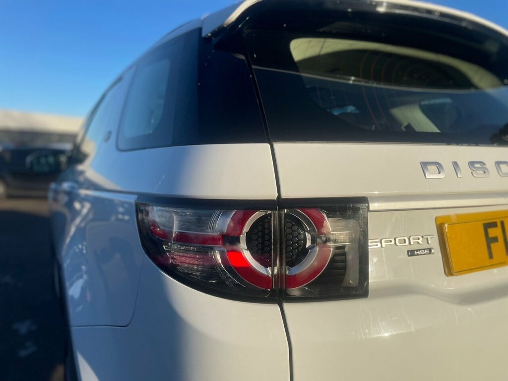 Land Rover Discovery Sport 2L Hse Luxury FD17UDU White #6