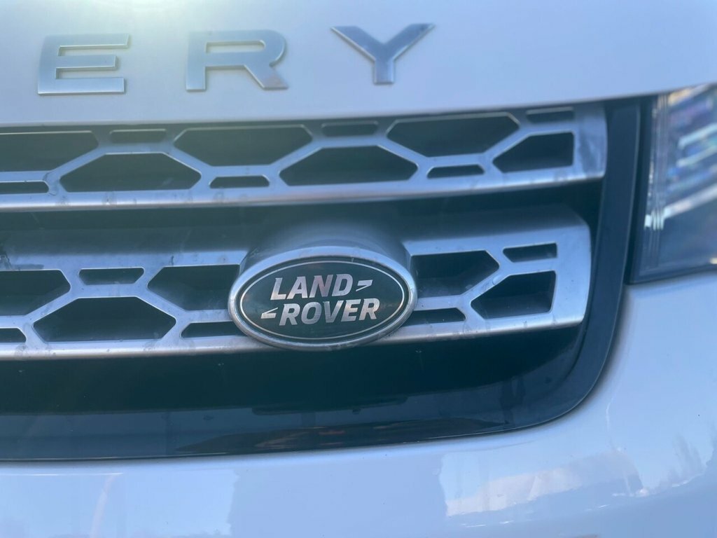 Land Rover Discovery Sport 2L Hse Luxury FD17UDU White #3