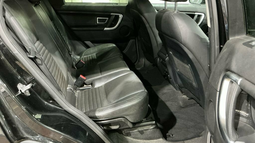 Land Rover Discovery Sport 2L Hse Luxury KW67BZF Black #2