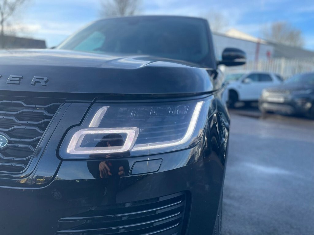 Land Rover Range Rover 4.4L Autobiography 5dr SP18ZWM Black #6