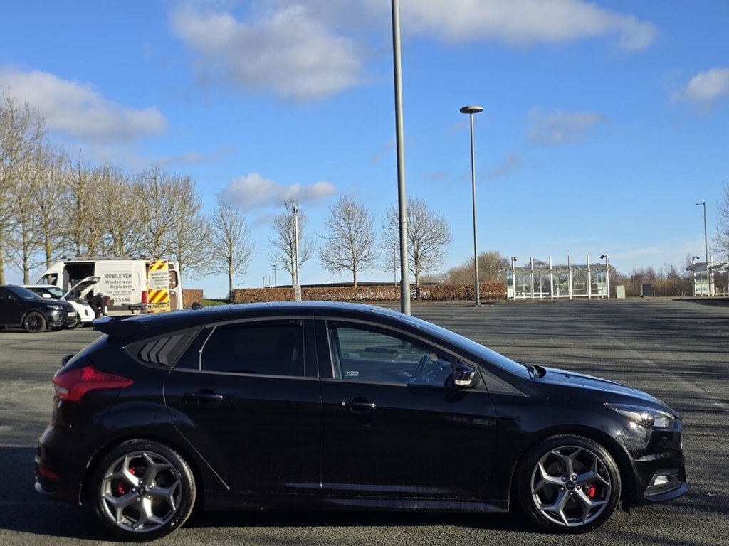 Ford Focus 2L St-3 Black #6