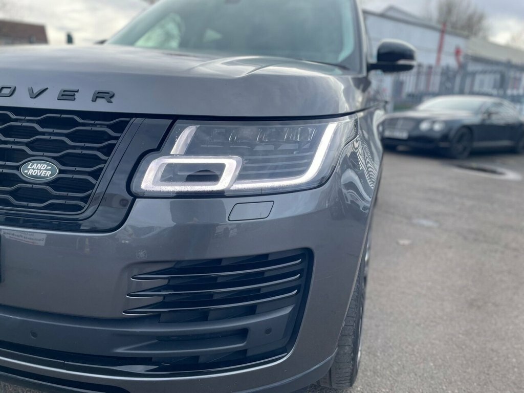 Land Rover Range Rover 3L Autobiography 5dr KP68LYK Grey #4