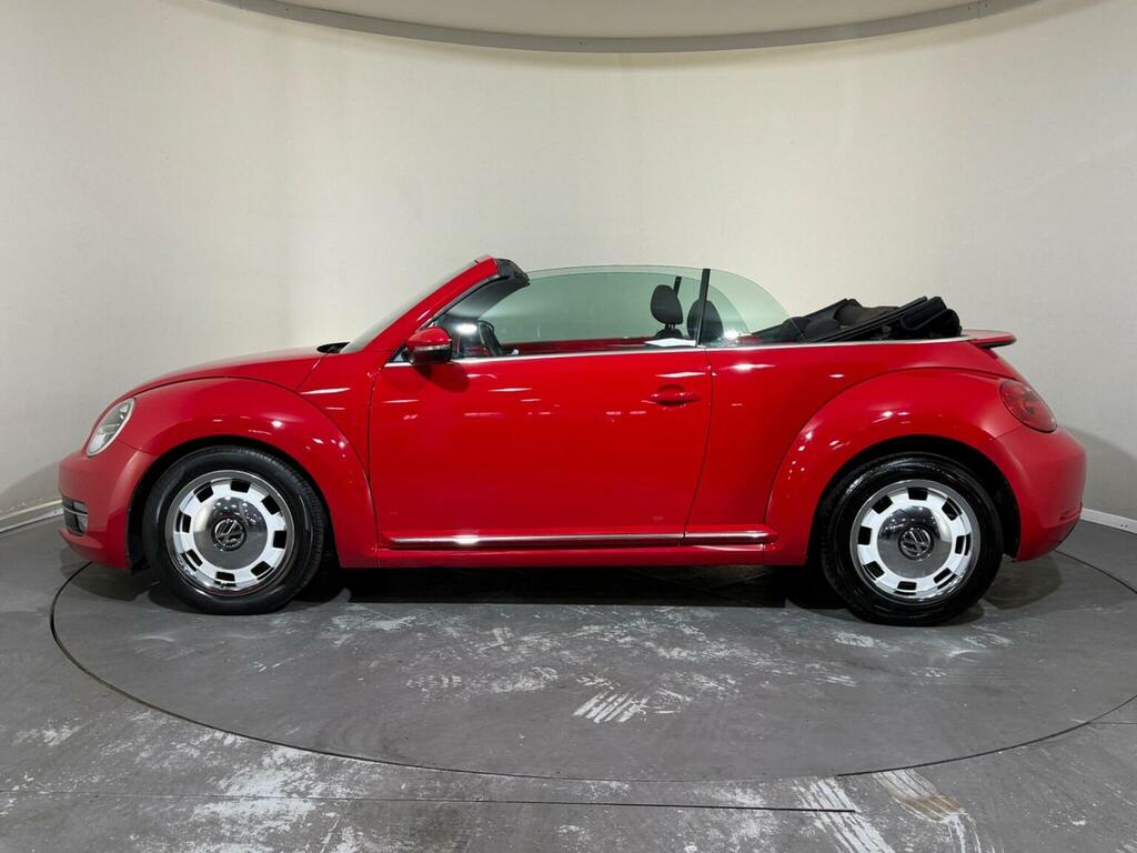Volkswagen Beetle Convertible 2.0 Tdi Bluemotion Tech Design Cabriol VX65JNK Red #4
