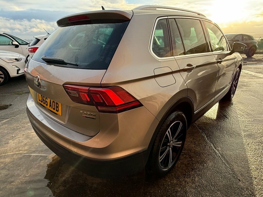 Volkswagen Tiguan 2L Se Navigation LD66AOB Silver #6
