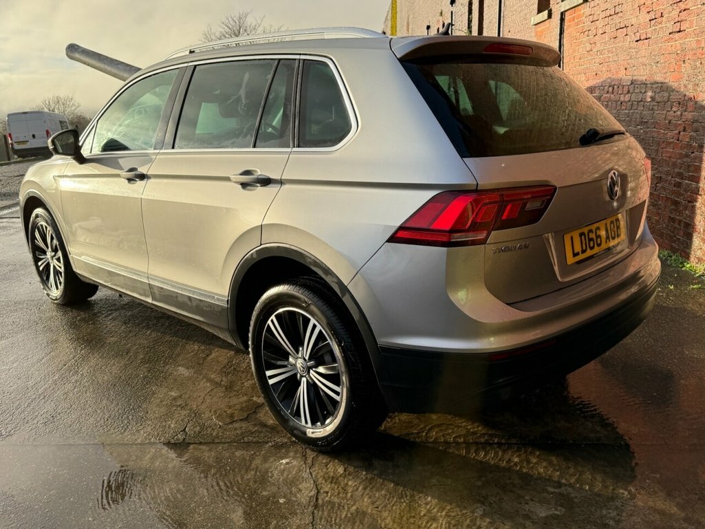 Volkswagen Tiguan 2L Se Navigation LD66AOB Silver #4