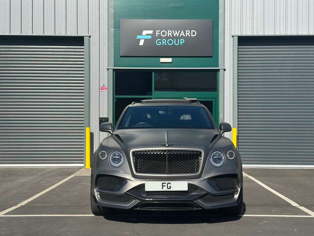 Bentley Bentayga Bentley Bentayga 2018 AE55MAP Black #2