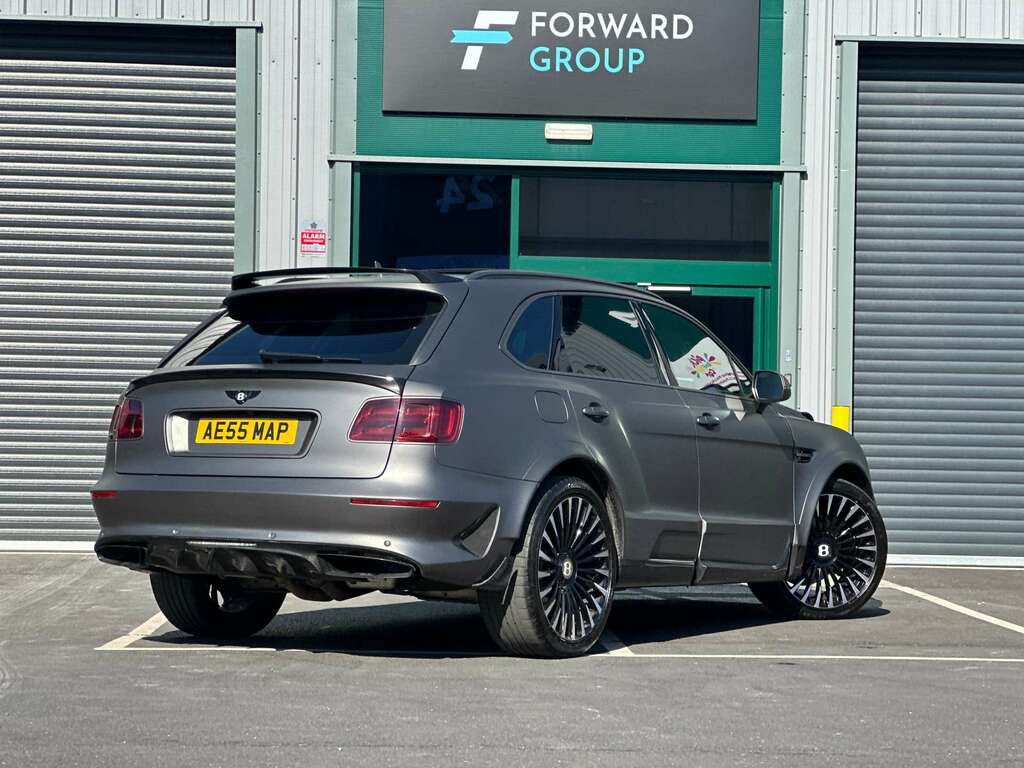 Bentley Bentayga Bentley Bentayga 2018 AE55MAP Black #3