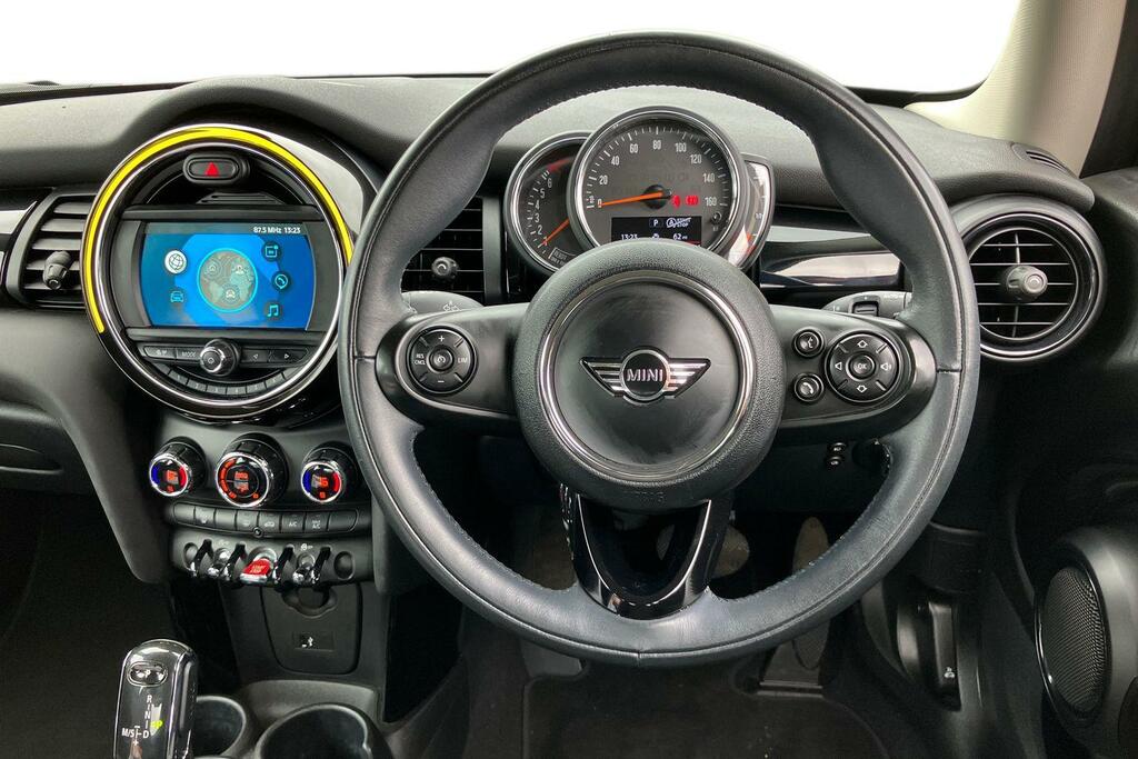 Mini Hatch 1.5 Cooper II Pepper Pack EN18TTV Black #5