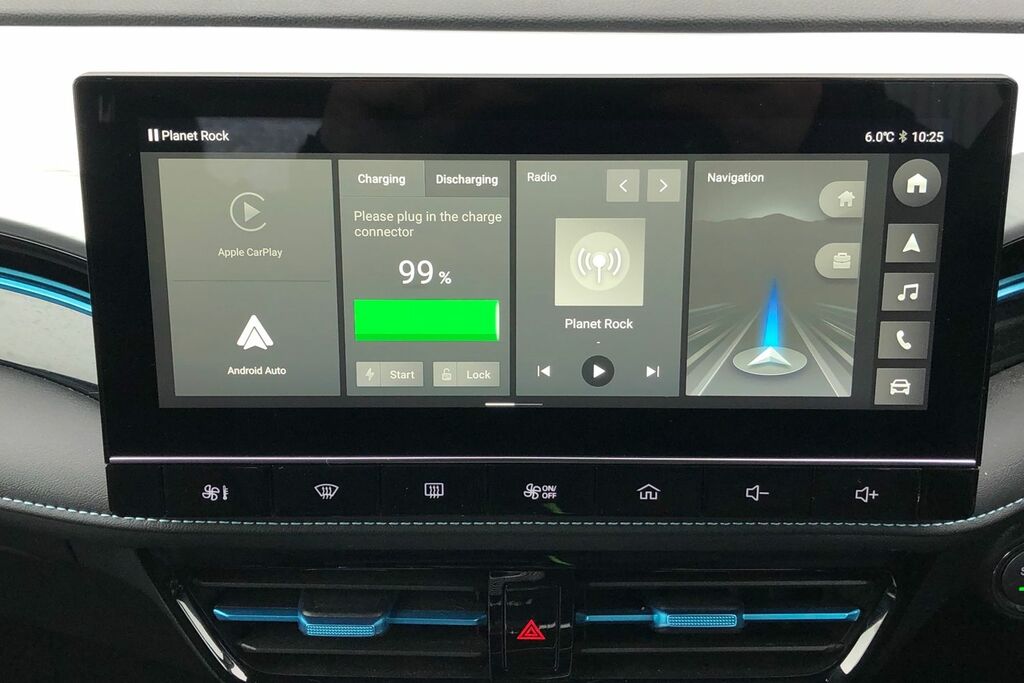 MG MG5 61.1Kwh Trophy Long Range Black #7