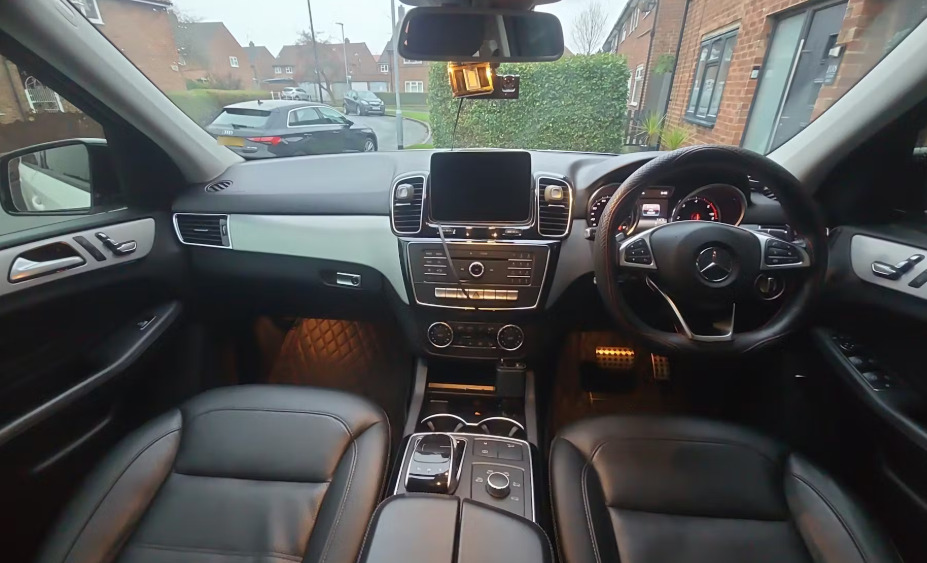 Mercedes-Benz GLE Class Gle 250D 4Matic Amg Line 9G-tronic White #3