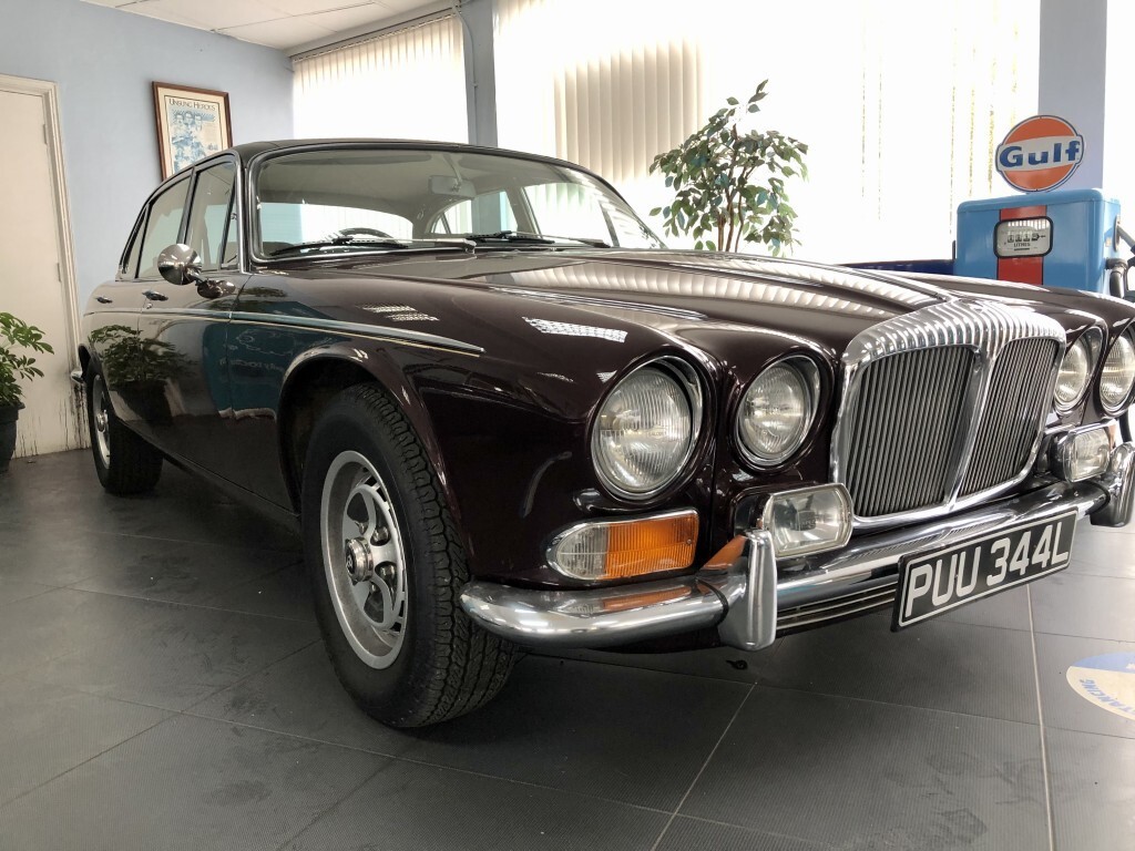 Daimler Double Six Vanden Plas 5.3 Vanden Plas Red #6