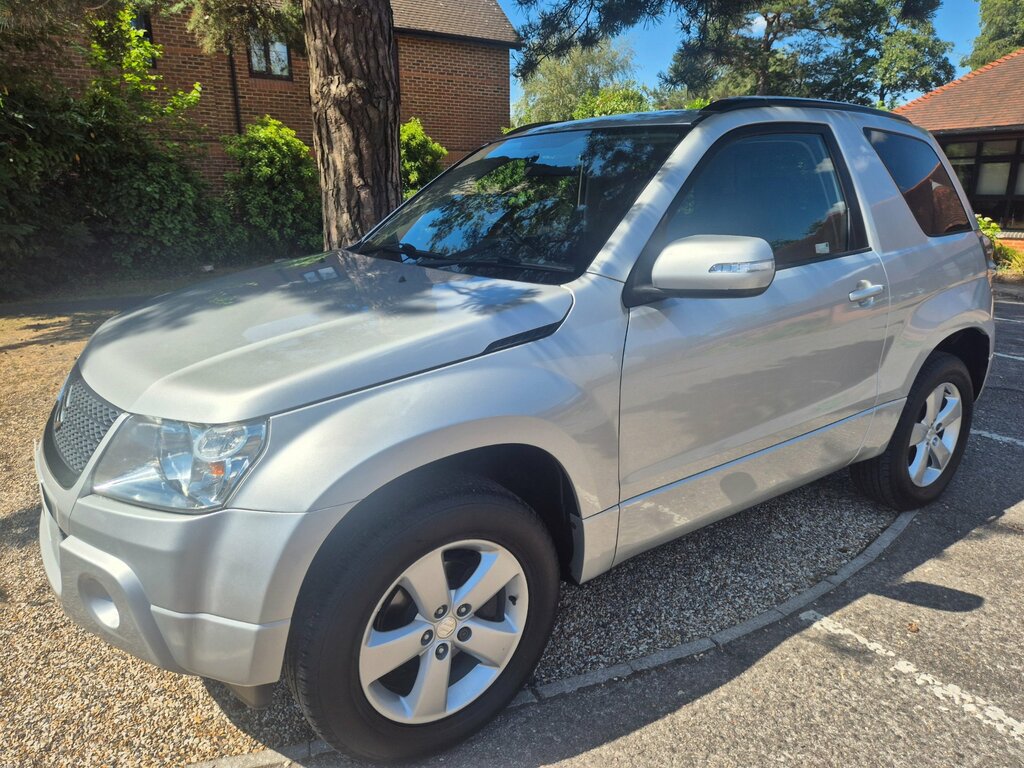 Suzuki Grand Vitara Sz4 3-Door Silver #3