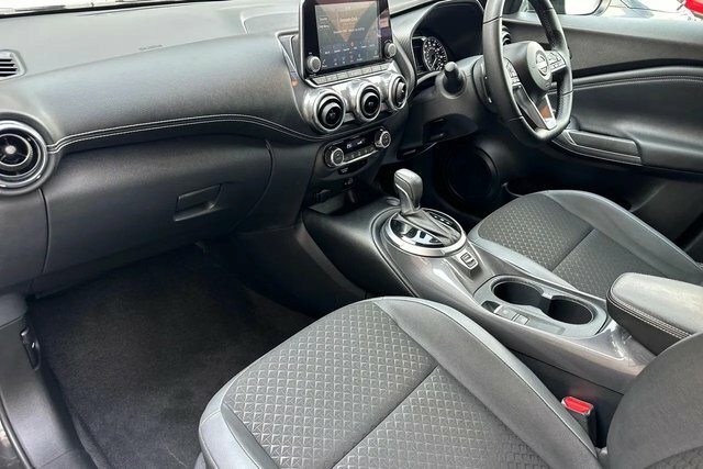 Nissan Juke Dig-t N-connecta Suv BV24XTF Black #4