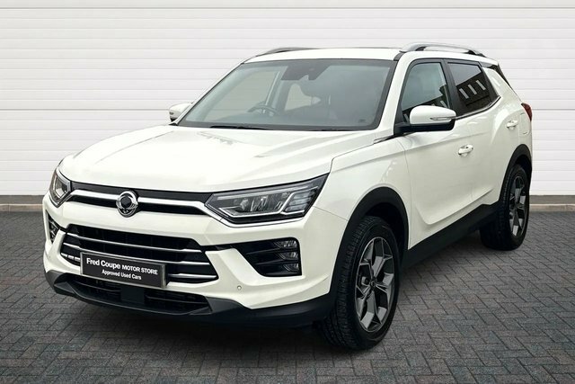 SsangYong Korando Ultimate Suv White #3