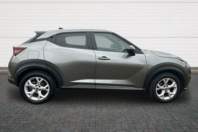 Nissan Juke Dig-t N-connecta Suv PN70SZK Grey #2