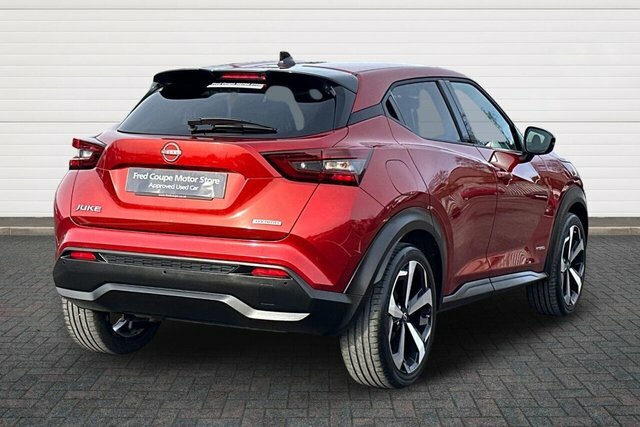 Nissan Juke Tekna Suv PG23LDA Red #3