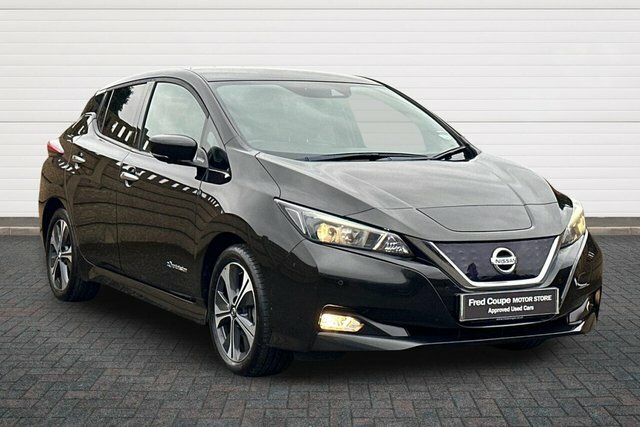 Nissan Leaf N-connecta Hatchback Black