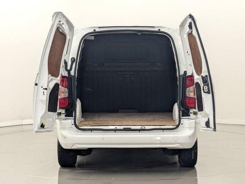 Vauxhall Combo Turbo D 2300 Sportive DY70WEJ White #4
