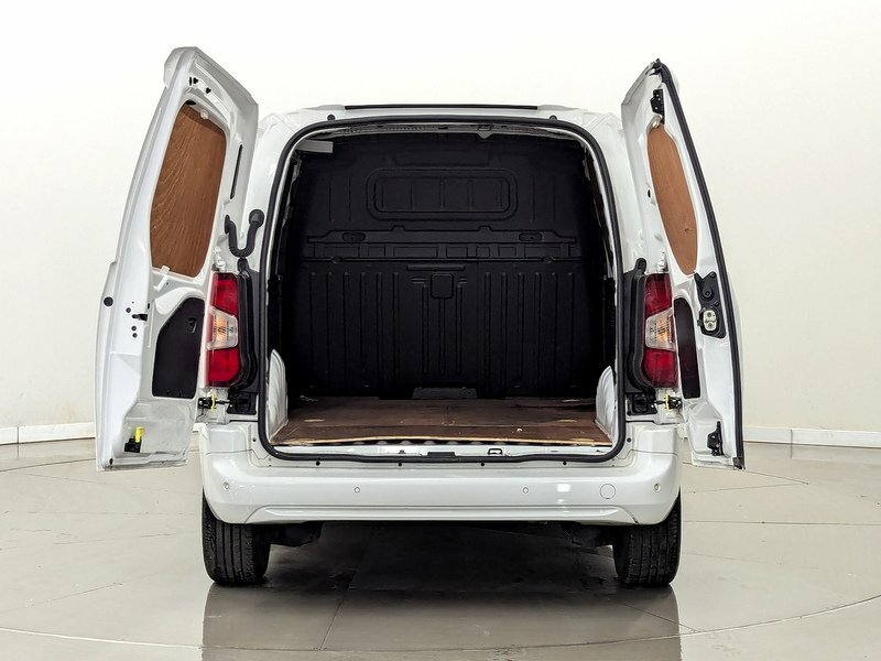 Vauxhall Combo Turbo D 2300 Sportive DL70LBJ White #5