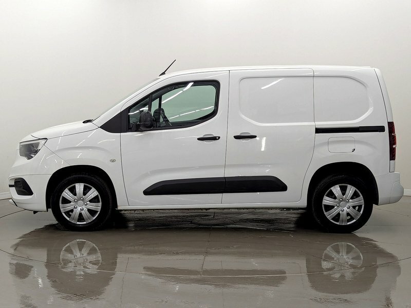 Vauxhall Combo Turbo D 2300 Sportive DL70LBJ White #4