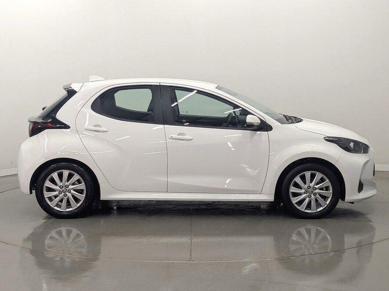Toyota Yaris Vvt-h Icon YC22JFJ White #2