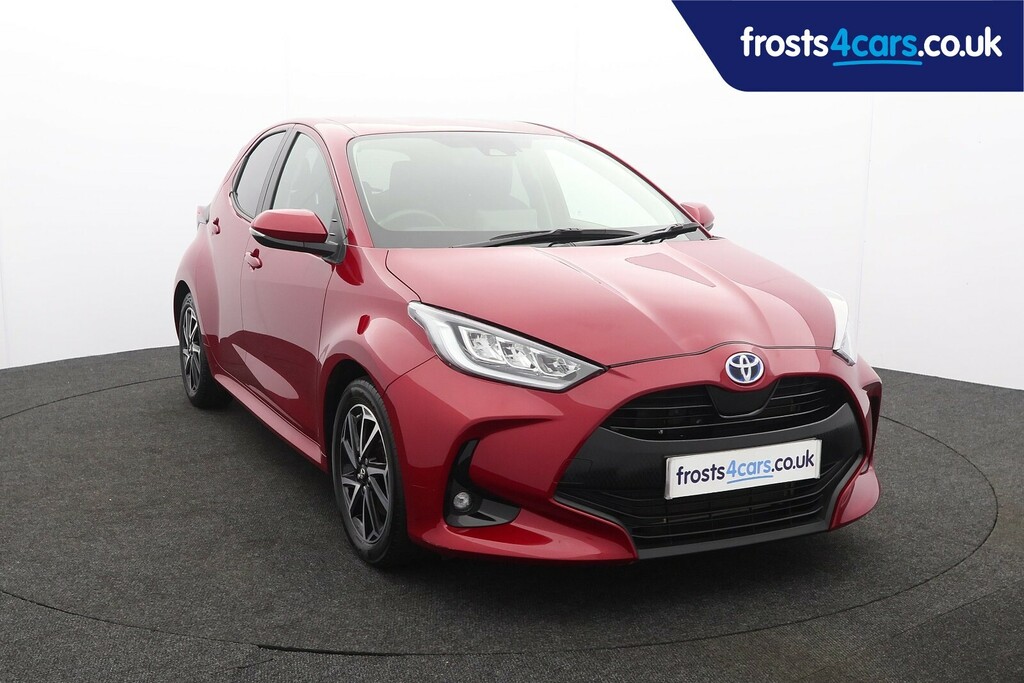 Toyota Yaris 1.5 Hybrid Design Cvt Red