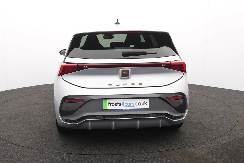 Cupra Born 150Kw V2 58Kwh KM72BUJ Silver #4