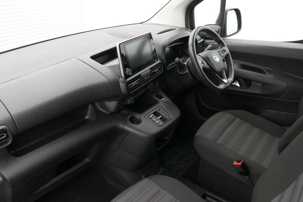 Vauxhall Combo-e Life 100Kw Se 50Kwh Se 7.4Kw Charger Grey #6