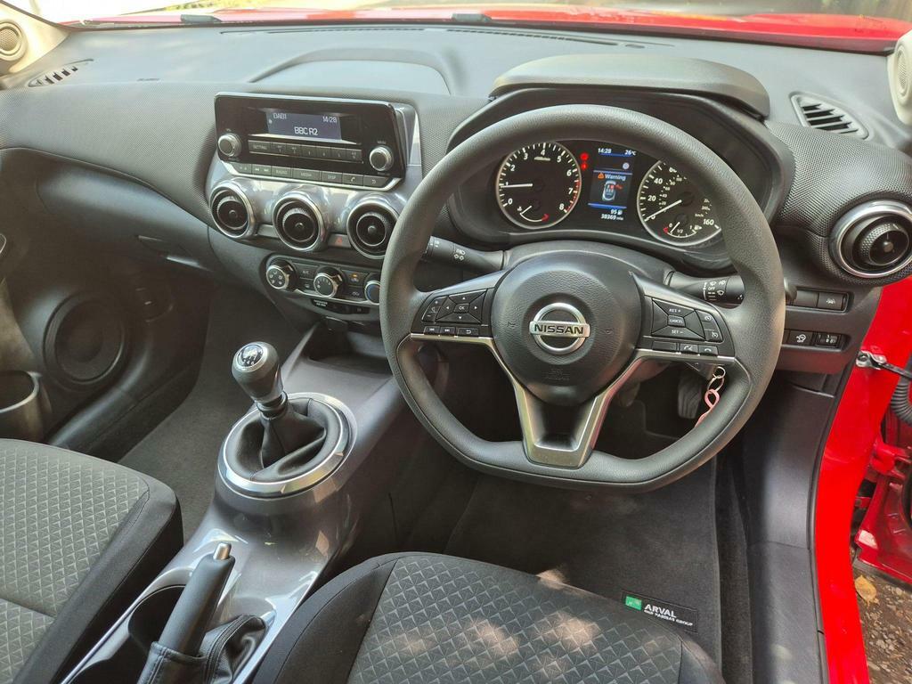 Nissan Juke 1.0 Dig-t Visia Euro 6 S S DV22OAX Red #2