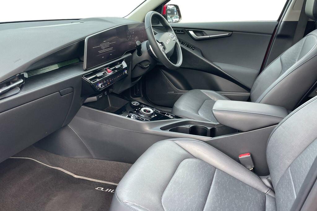 Kia Niro 1.6 Gdi Hybrid 4 Dct DX72YHE Red #2
