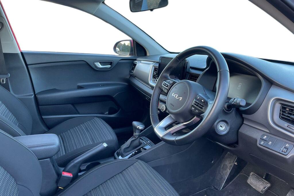 Kia Stonic 1.0T Gdi 98 2 Dct DU25XSW Red #6