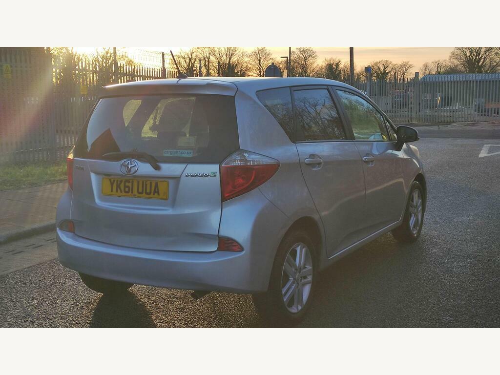 Toyota Verso-S 1.33 Dual Vvt-i T Spirit Euro 5 Silver #6
