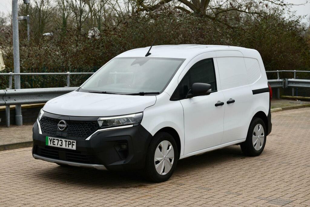 Nissan TOWNSTAR Mpv YE73TPF White #3