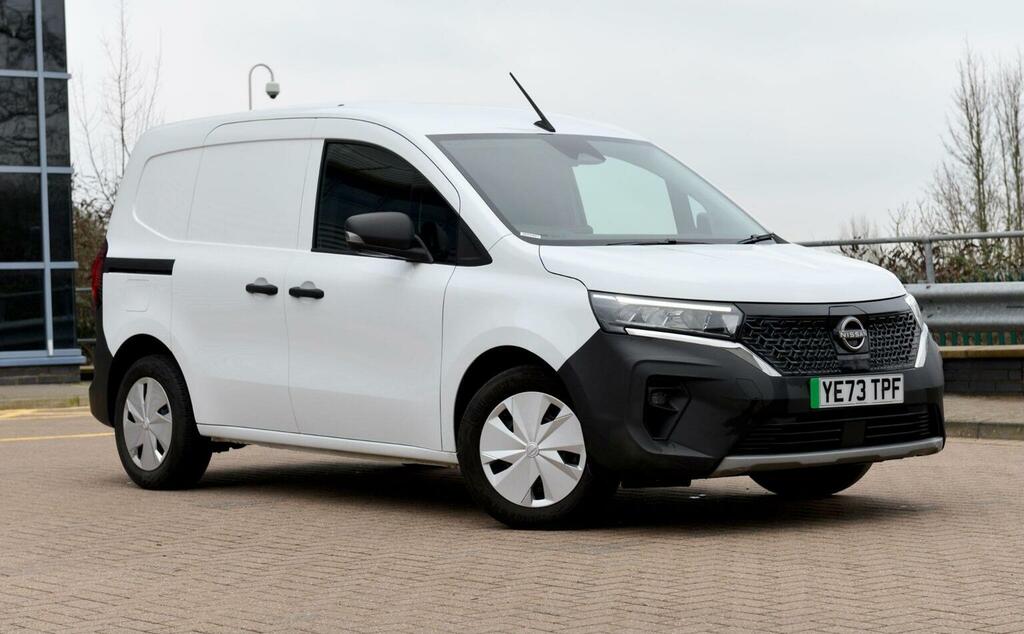 Nissan TOWNSTAR Mpv White