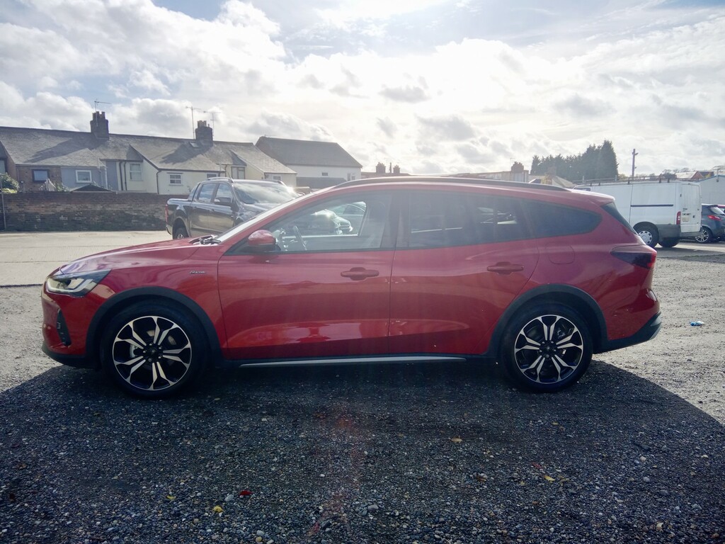 Ford Focus 1.0 Focus Active X Estate 1.0L Ecoboost 155Ps Mhev EF74UHN Red #5