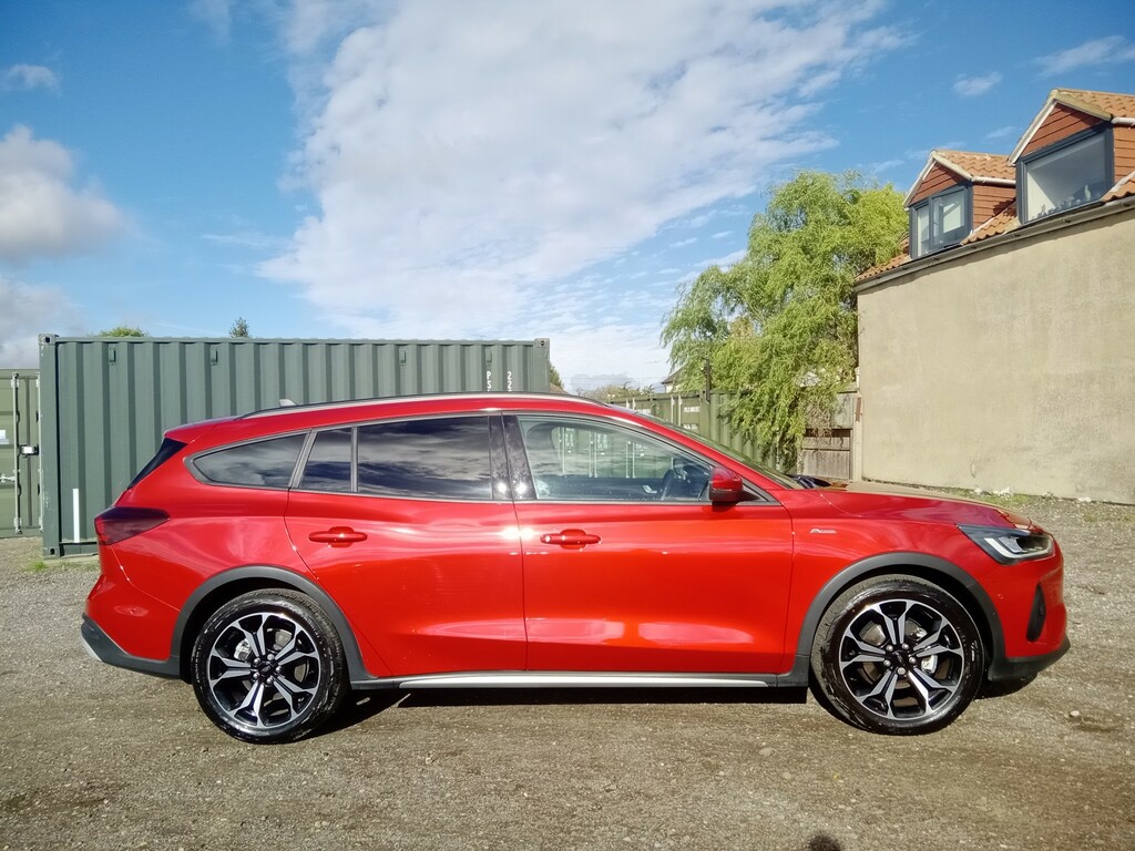 Ford Focus 1.0 Focus Active X Estate 1.0L Ecoboost 155Ps Mhev EF74UHN Red #3