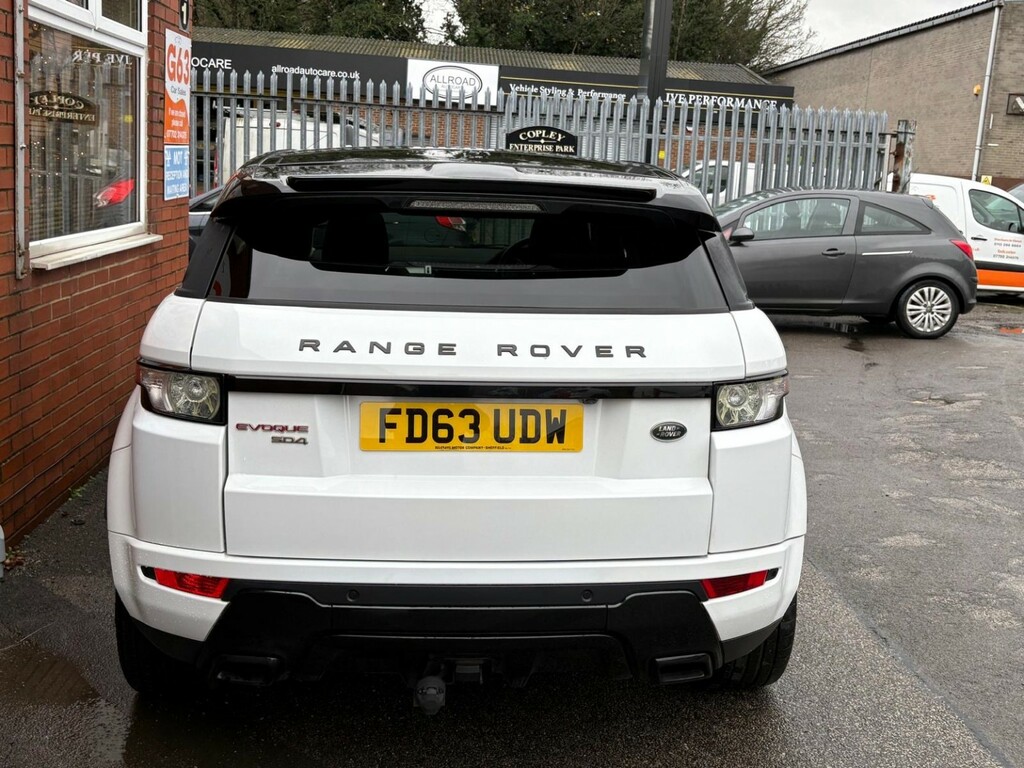 Land Rover Range Rover Evoque Suv 2.2 Sd4 Dynamic 2013 FD63UDW White #3
