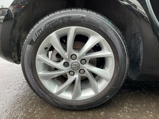 Vauxhall Astra 1.5 Turbo D Business Edition Nav Hatchback Die DV20LHG Black #6