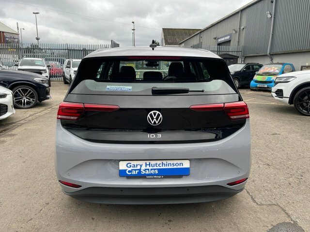 Volkswagen ID.3 Pro 58Kwh Life Hatchback 145 Ps GJ22JUC Grey #4