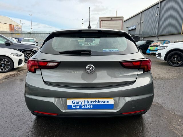 Vauxhall Astra 1.5 Turbo D Business Edition Nav Hatchback Die DL21TLJ Grey #4
