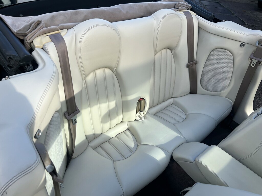 Jaguar XK8 Convertible  #6