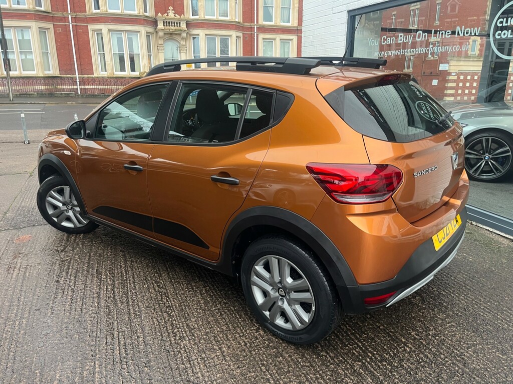 Dacia Sandero Stepway Stepway Essential Tce CJ21YZA Orange #3