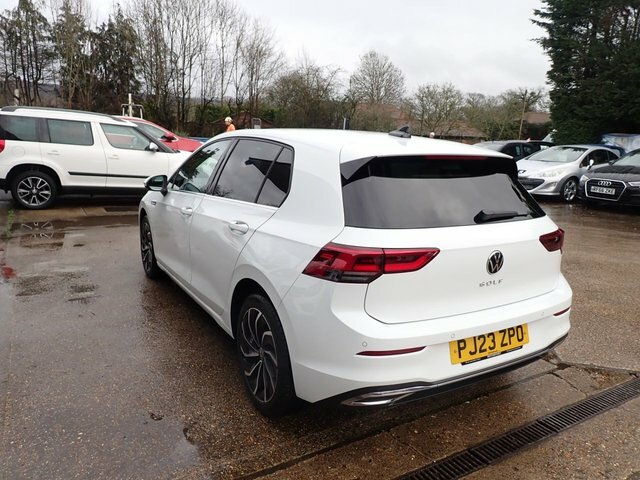 Volkswagen Golf Hatchback PJ23ZPO White #5