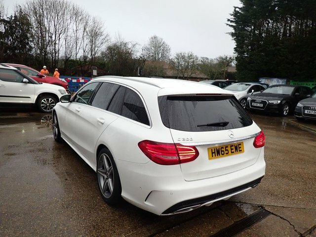 Mercedes-Benz C Class Estate HW65EWE White #5