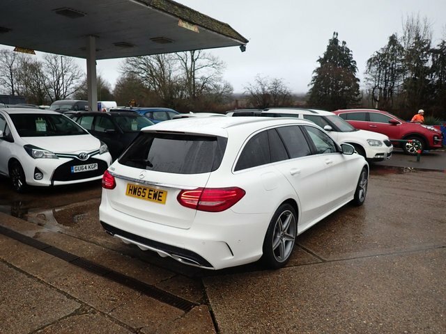 Mercedes-Benz C Class Estate HW65EWE White #3